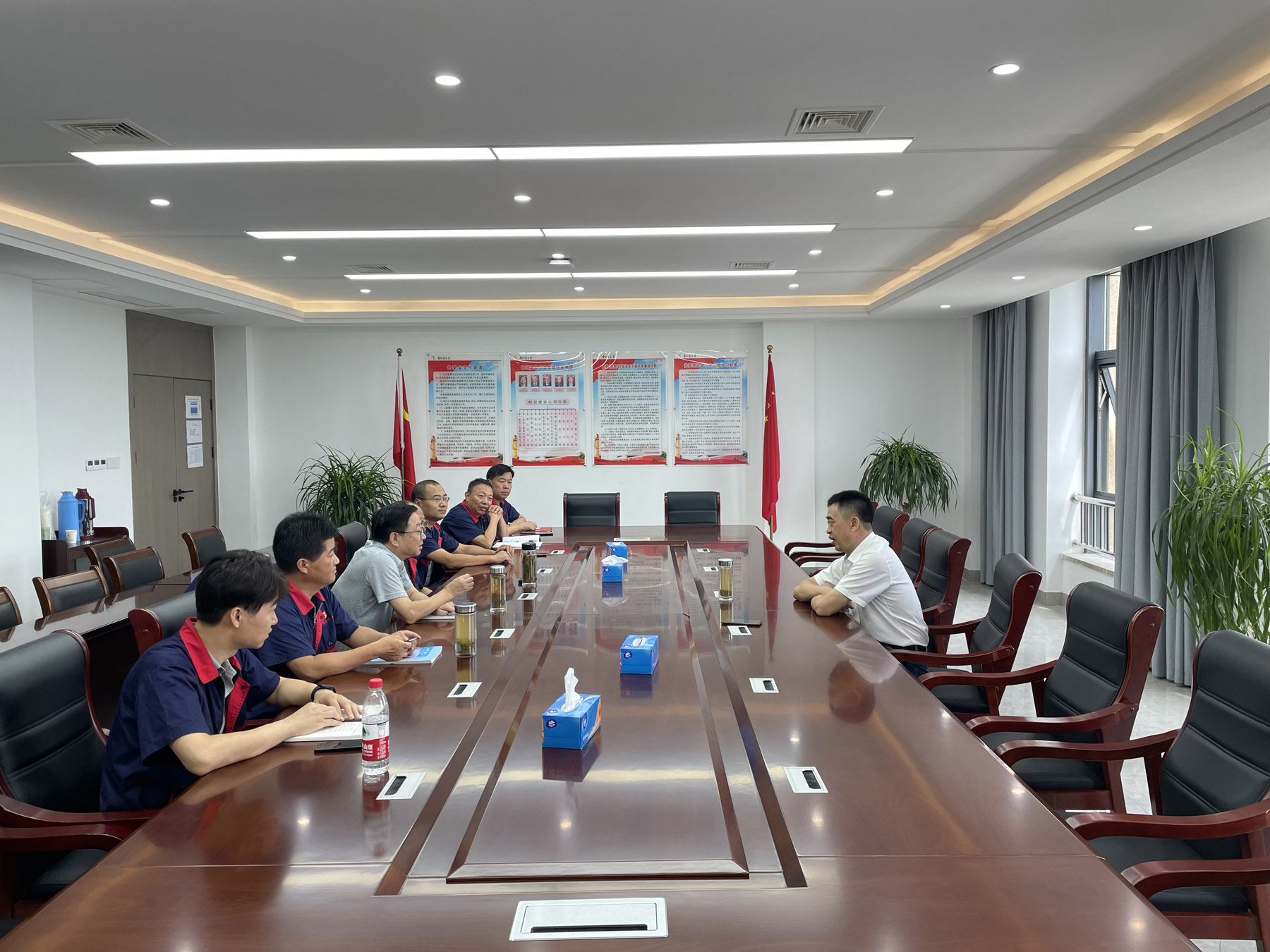 集團公司黨委委員、總工程師周俊到公司調(diào)研 